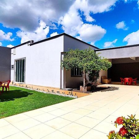 Linda Casa Bairro Tranquilo Prox Cataratas Villa Foz do Iguacu Exterior photo
